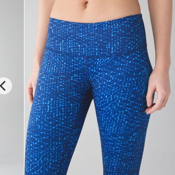 Lululemon Wunder Under Pant III - size 4 - Picture 3 of 13